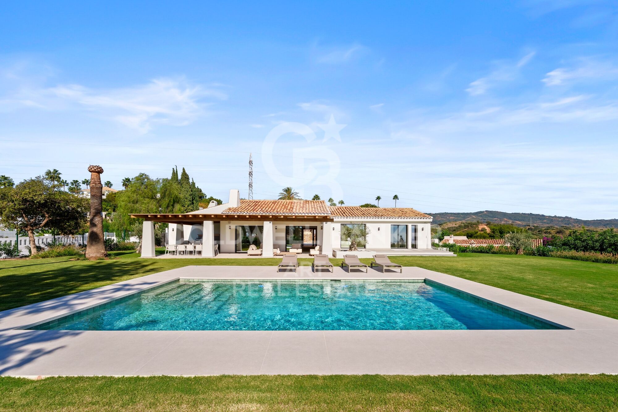 Villa 5 Bedrooms Sale Marbella