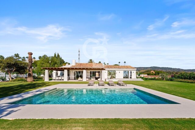 Villa 5 Bedrooms Sale Marbella