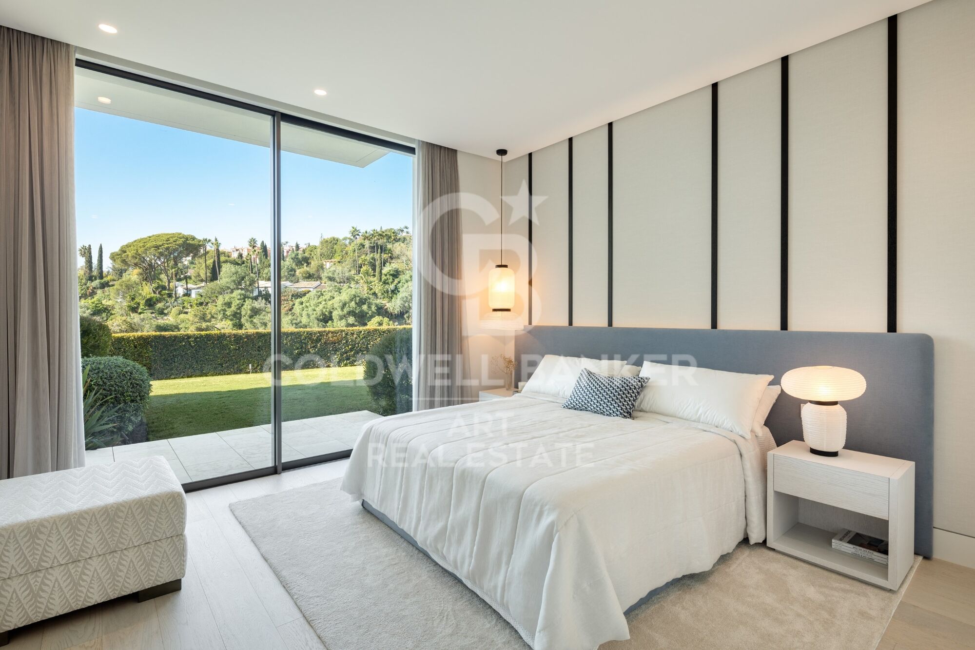 Exclusive architectural design villa in La Quinta, Benahavís