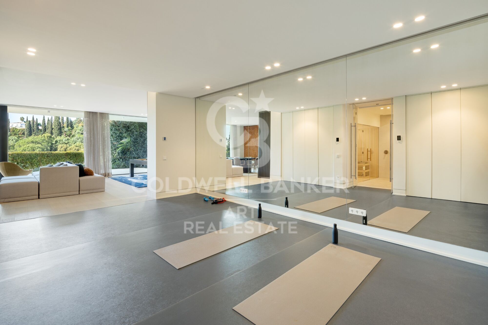 Exclusiva villa de diseño arquitectónico en La Quinta, Benahavís