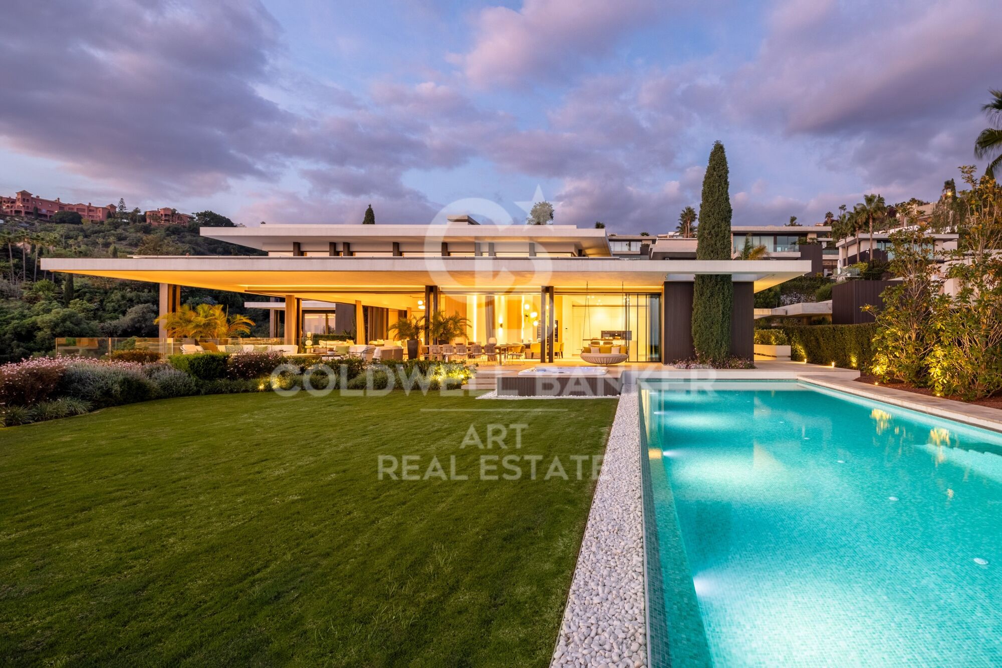 Exclusive architectural design villa in La Quinta, Benahavís
