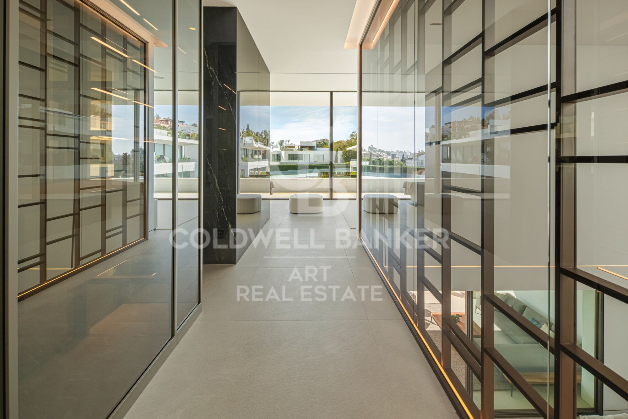 Spectacular villa located in the most exclusive area of Marbella's Golden Mile.