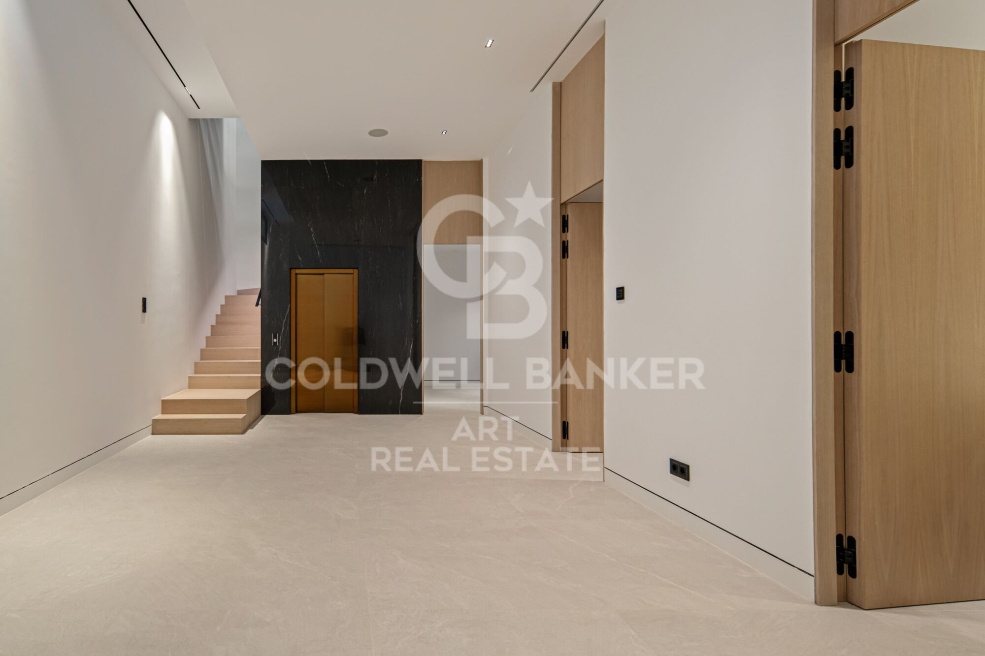 Spectacular villa located in the most exclusive area of Marbella's Golden Mile.