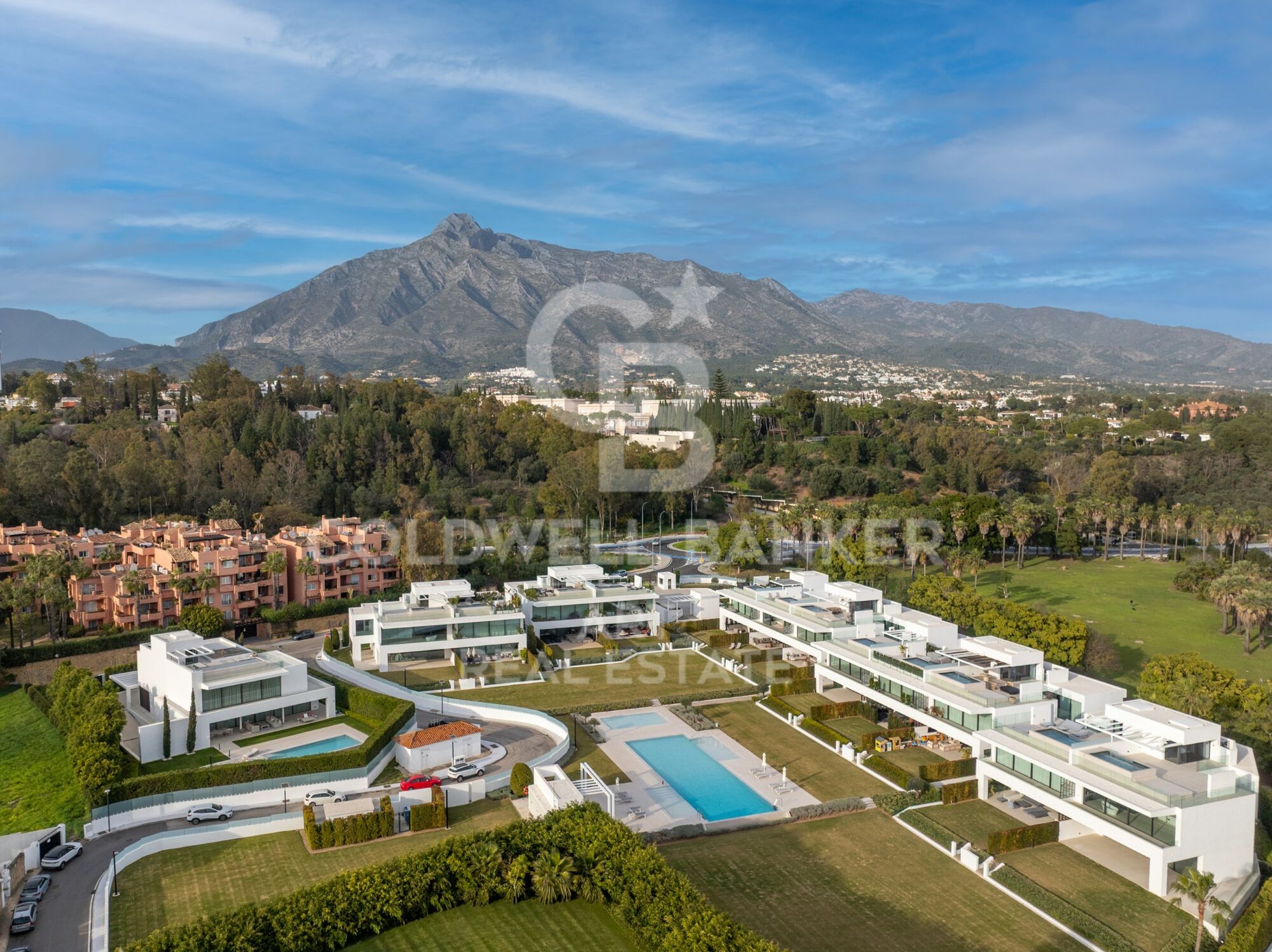 Spectaculaire villa située dans la zone la plus exclusive de la Golden Mile de Marbella.