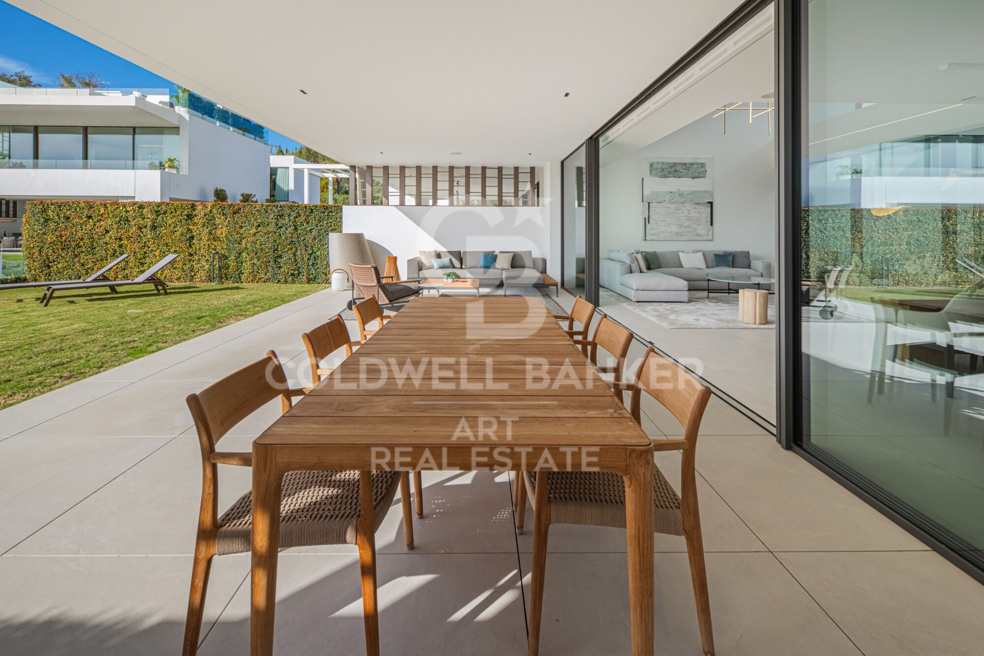 Spectaculaire villa située dans la zone la plus exclusive de la Golden Mile de Marbella.