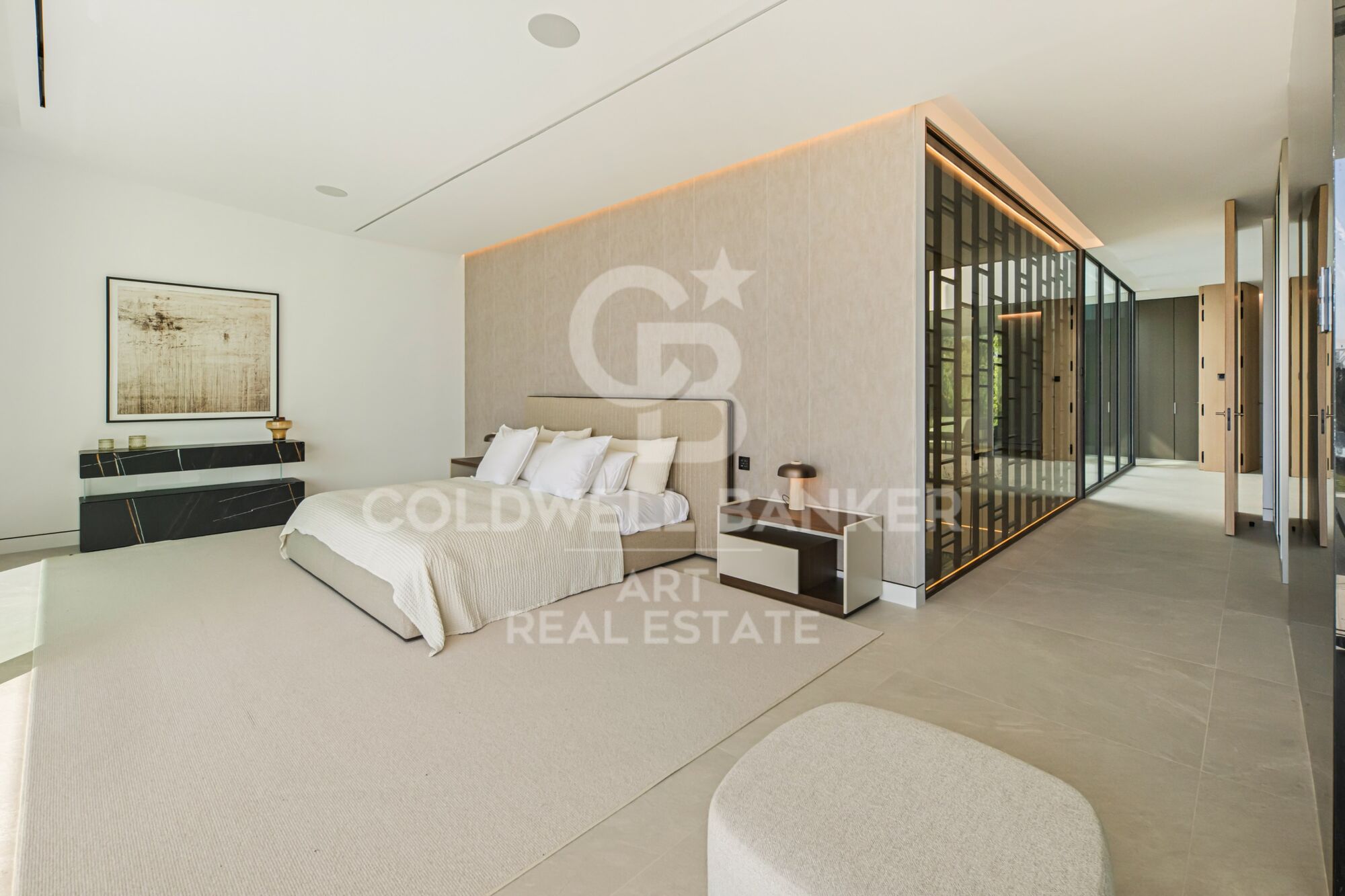 Spectaculaire villa située dans la zone la plus exclusive de la Golden Mile de Marbella.