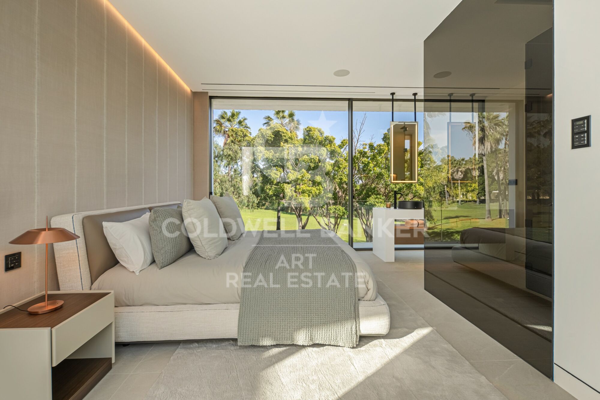 Spectaculaire villa située dans la zone la plus exclusive de la Golden Mile de Marbella.
