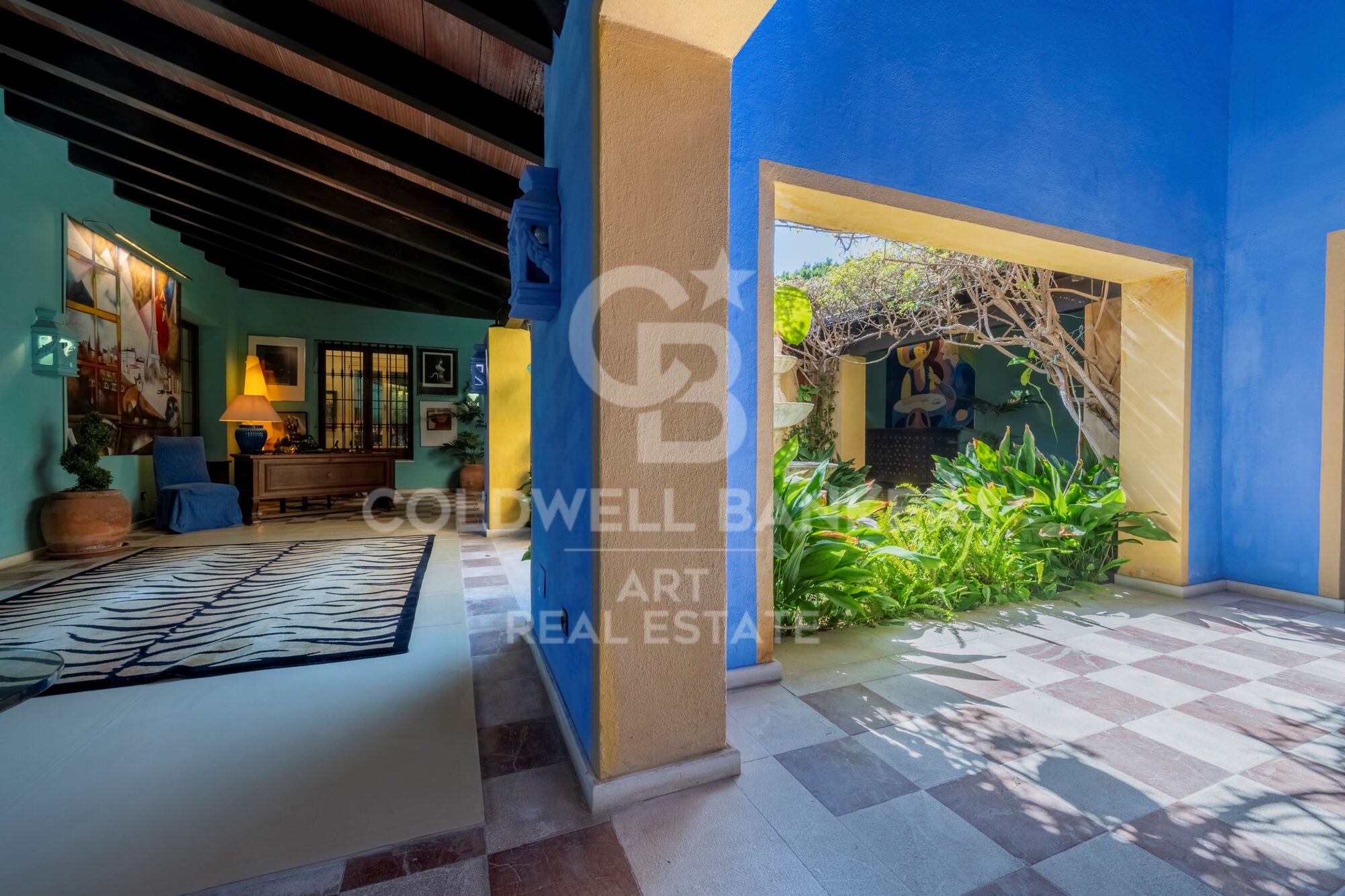 Elegante freistehende Villa mit höchster Privatsphäre in Guadalmina Baja, Marbella