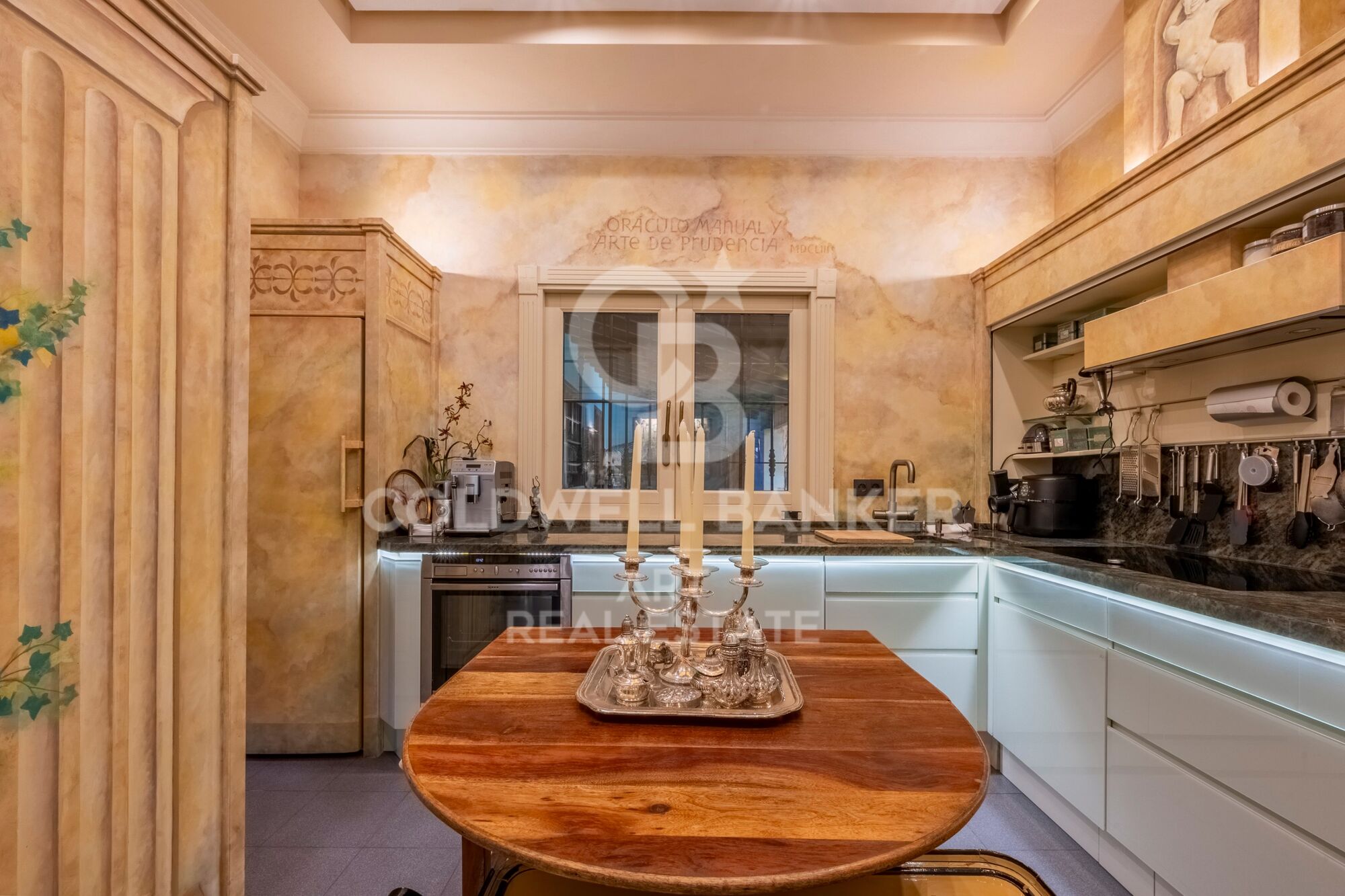 Elegante freistehende Villa mit höchster Privatsphäre in Guadalmina Baja, Marbella