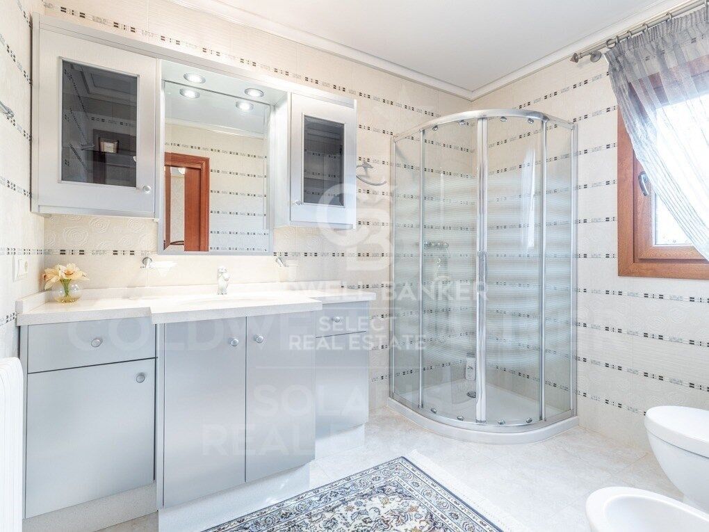 Elegante Villa mit Meerblick