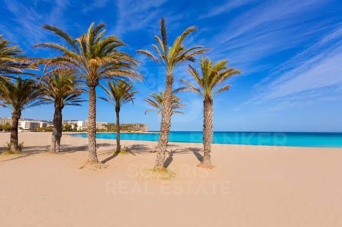 Villa elegante con vistas al mar