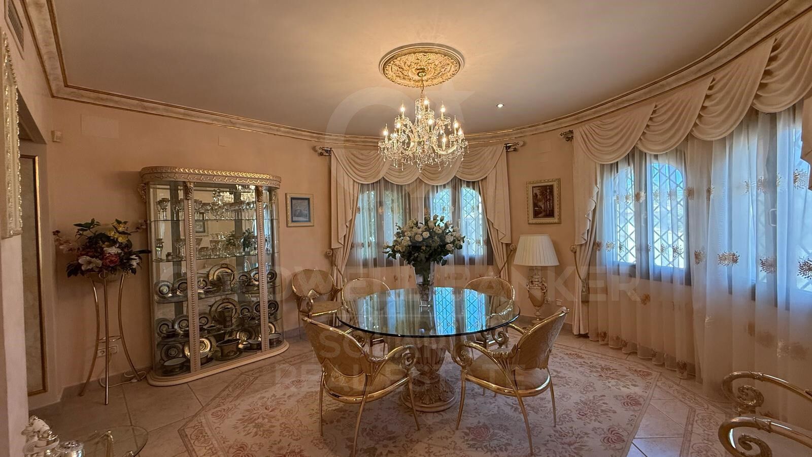 Erstaunliche Villa mit Meerblick