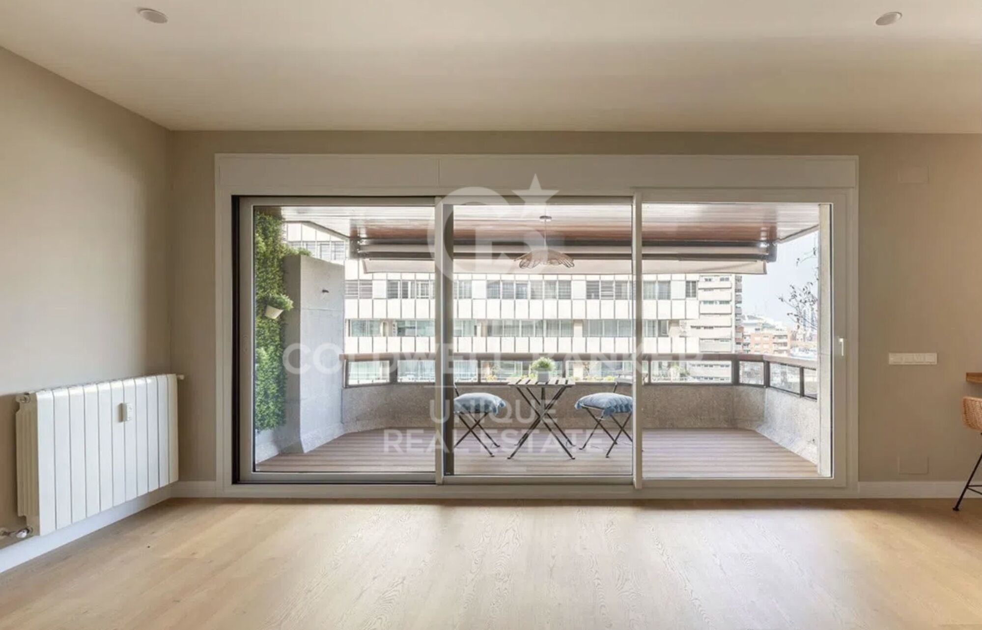 Piso exterior reformado con terraza en Tetúan, Madrid