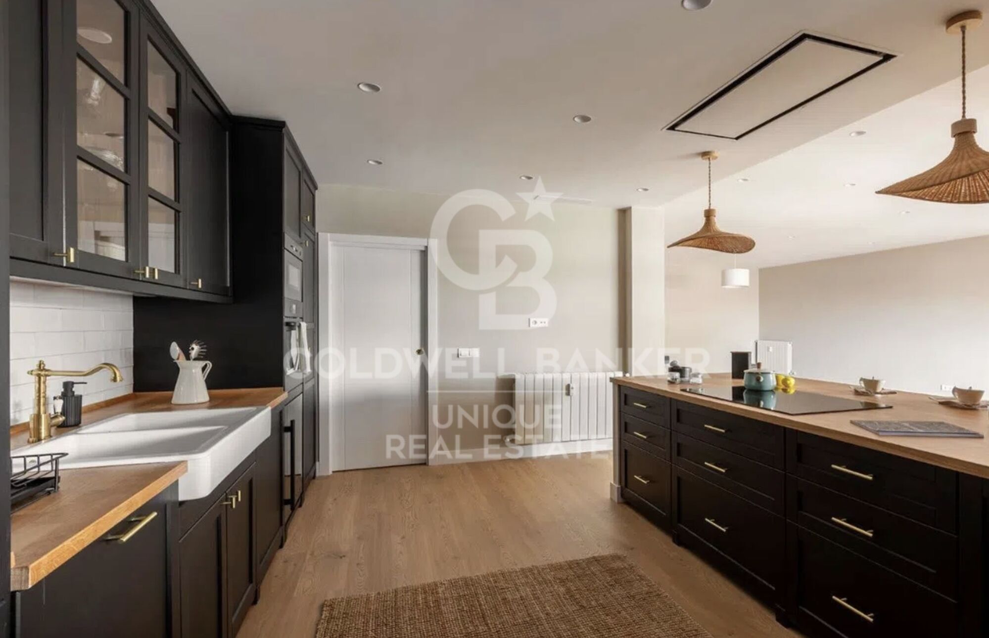 Piso exterior reformado con terraza en Tetúan, Madrid