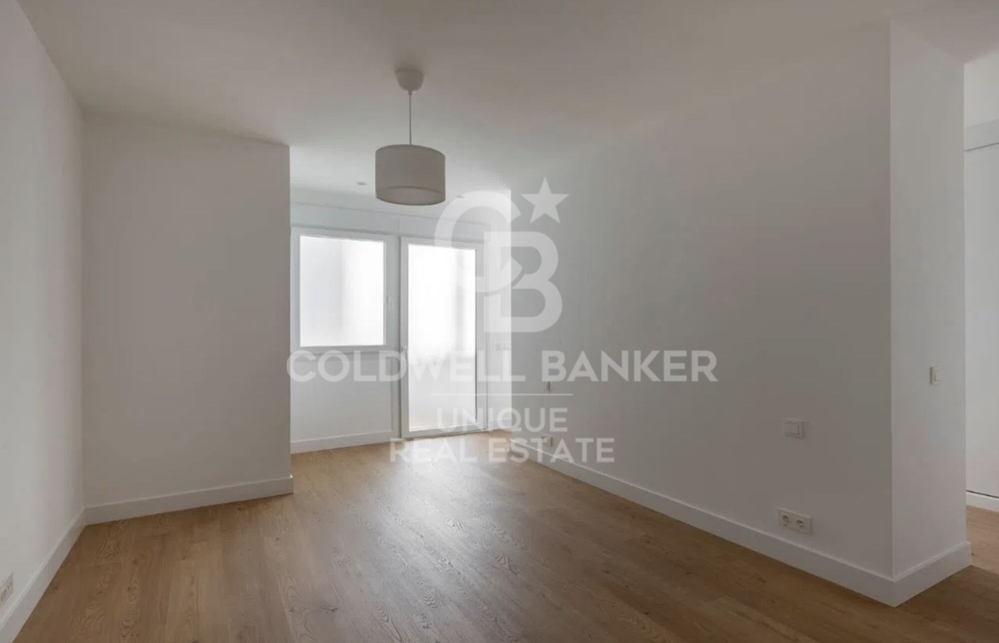 Piso exterior reformado con terraza en Tetúan, Madrid