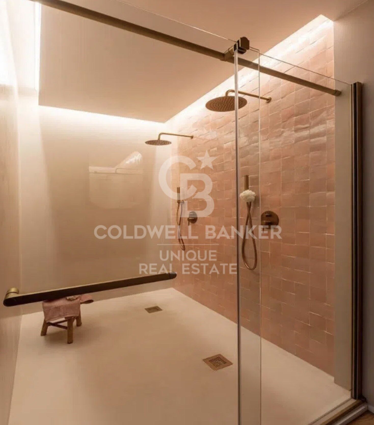 Piso exterior reformado con terraza en Tetúan, Madrid