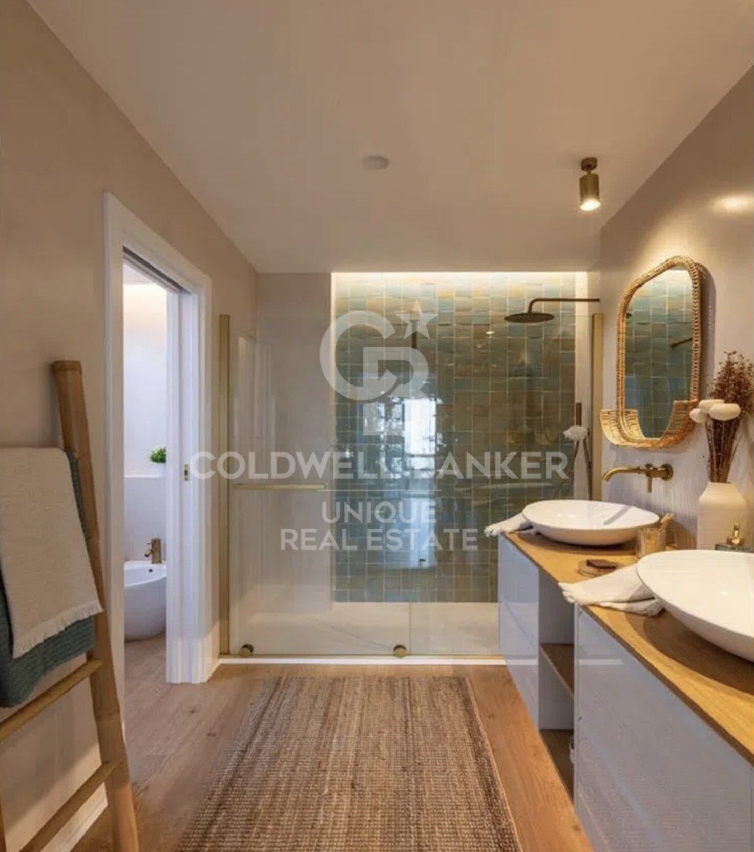 Piso exterior reformado con terraza en Tetúan, Madrid