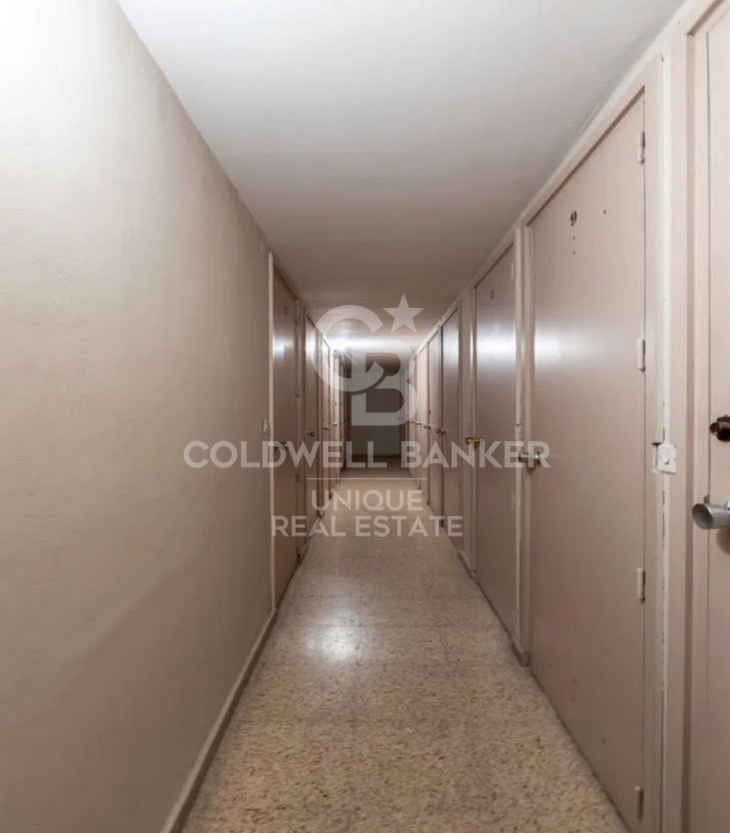 Renovated exterior apartment with terrace in Tetuán, Madrid