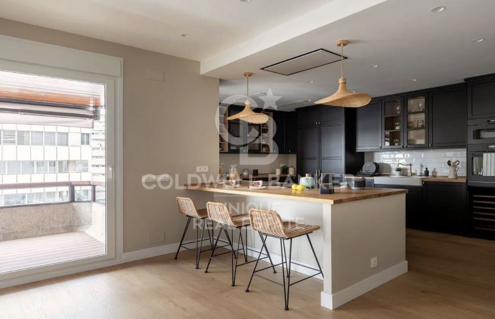 Renovierte Außenwohnung mit Terrasse in Tetuán, Madrid