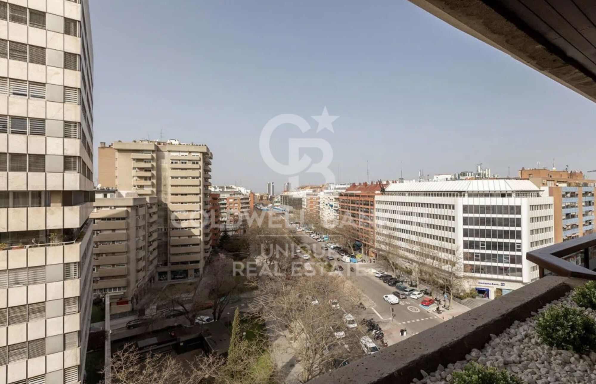 Renovierte Außenwohnung mit Terrasse in Tetuán, Madrid
