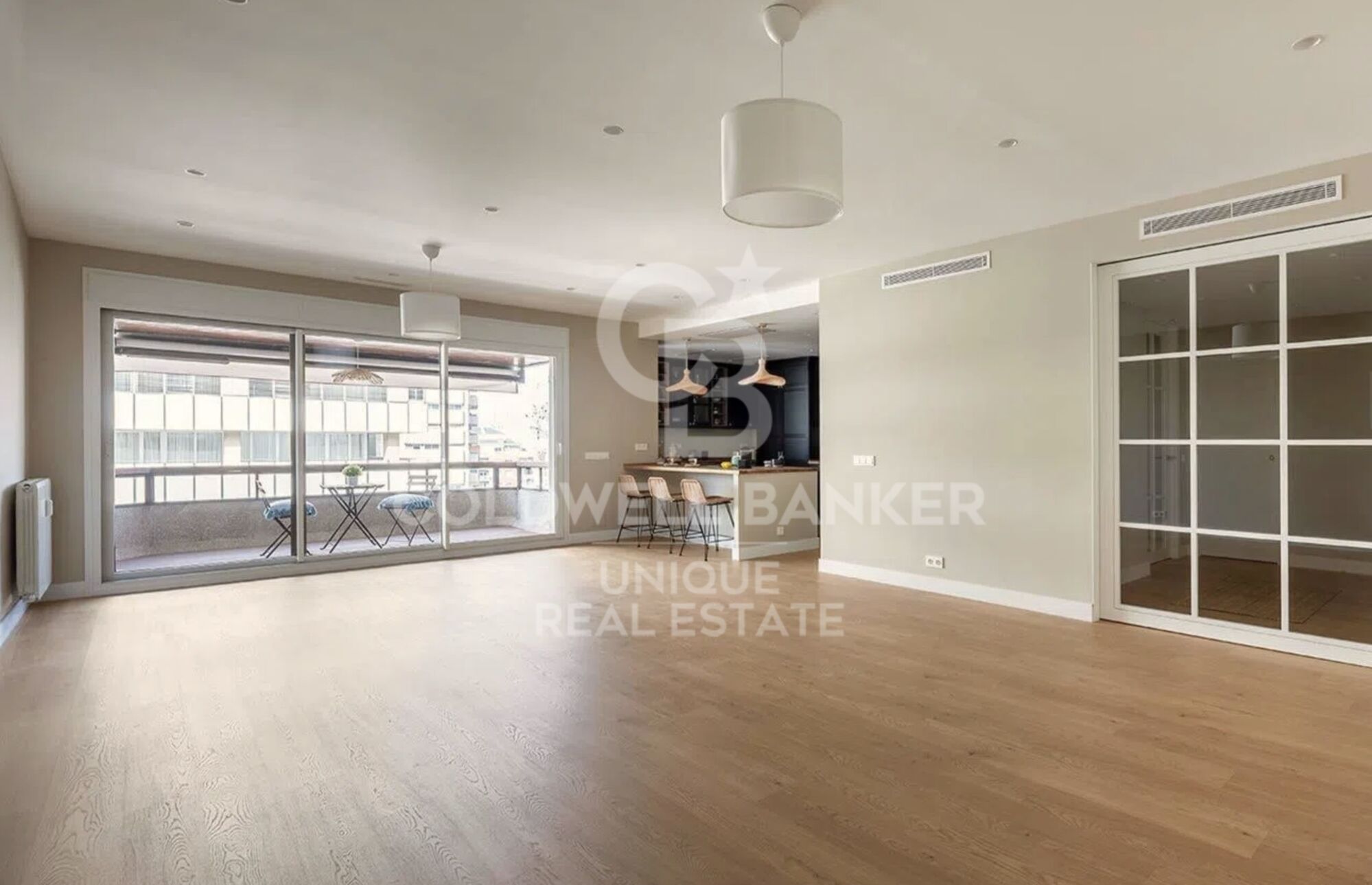 Renovierte Außenwohnung mit Terrasse in Tetuán, Madrid