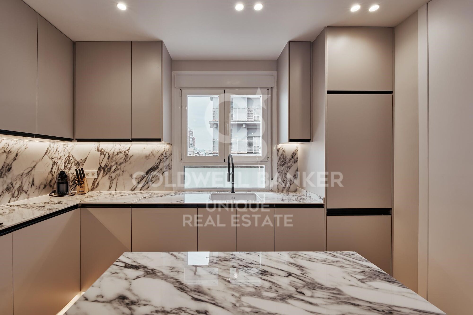 Piso a estrenar de 3 habitaciones con terraza en Lista, Madrid