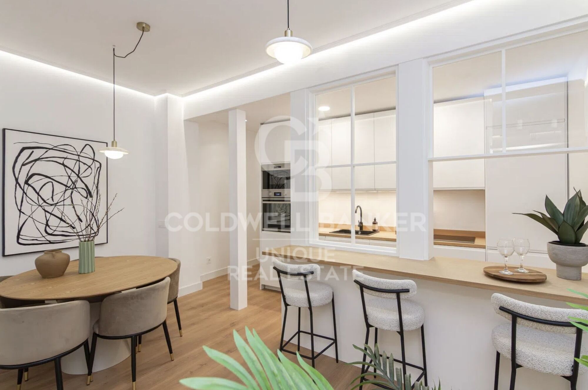 Renovierte Außenwohnung im Zentrum von Madrid