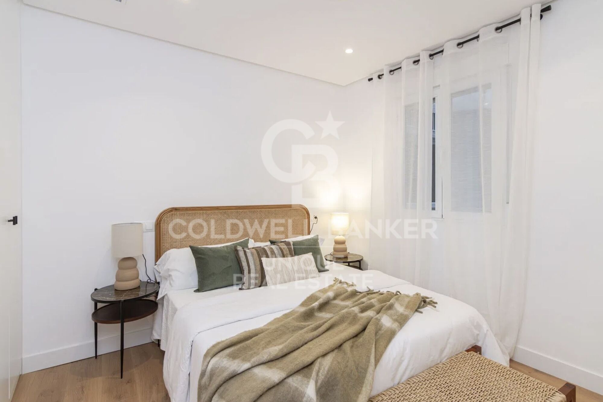 Renovierte Außenwohnung im Zentrum von Madrid