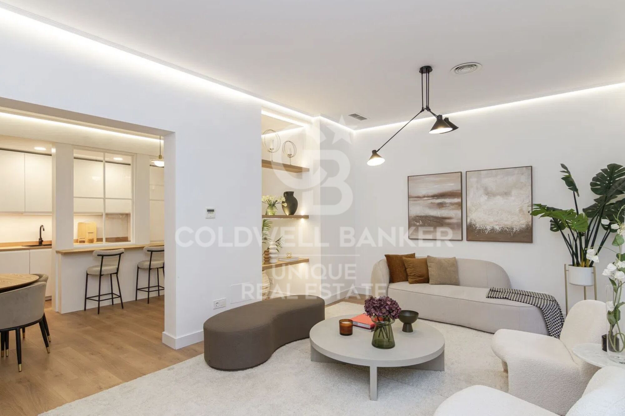 Renovierte Außenwohnung im Zentrum von Madrid