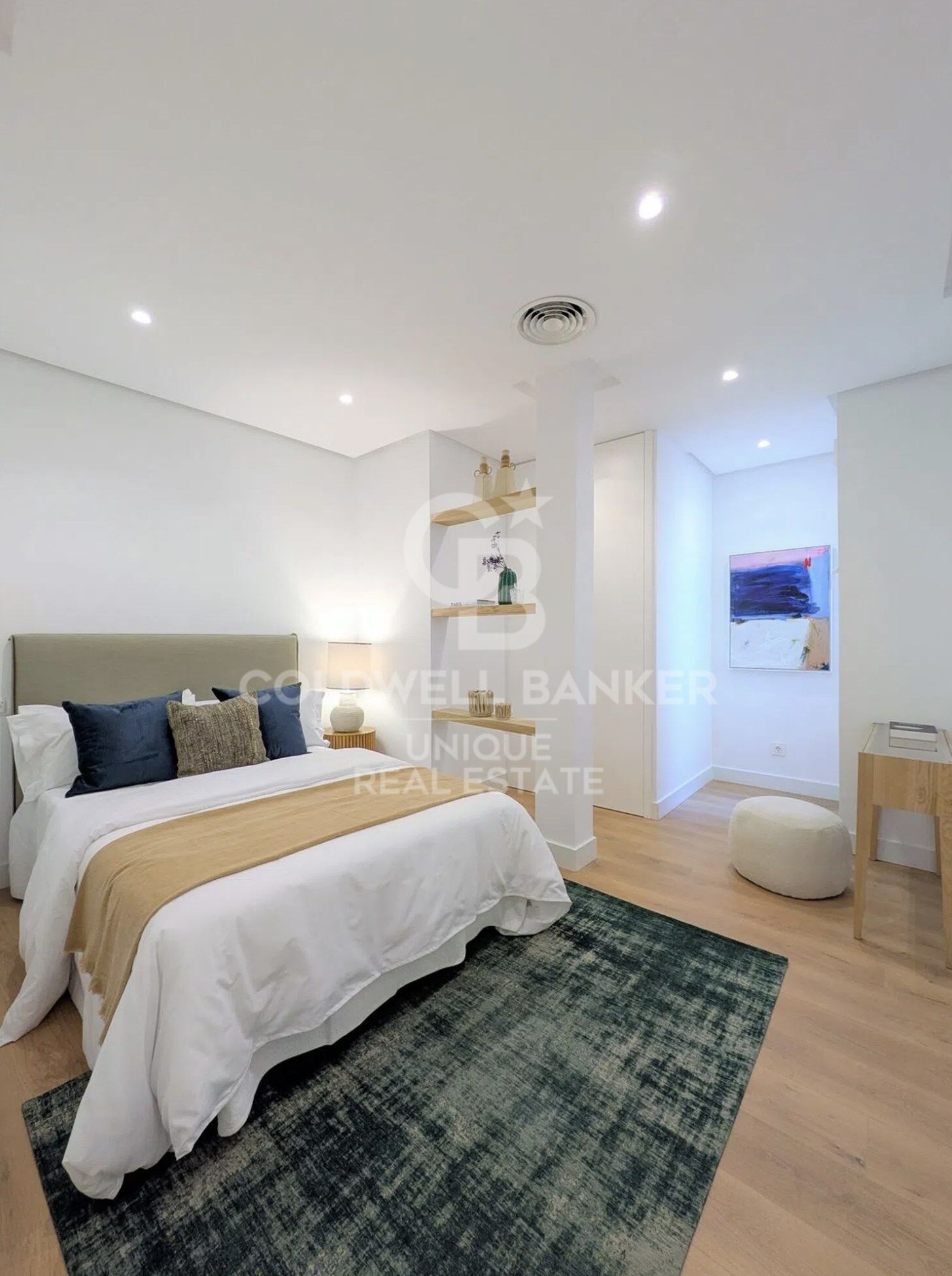 Renovierte Außenwohnung im Zentrum von Madrid