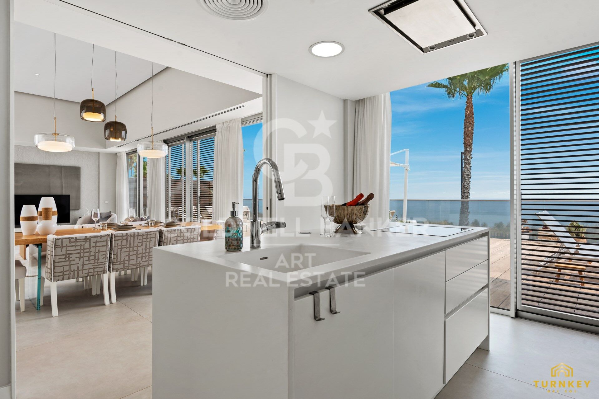 Villa 5 Bedrooms Sale Casares