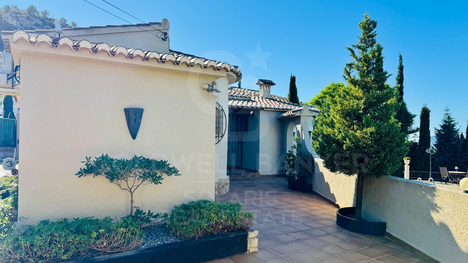 Detached villa for sale in Urbanización La Joya-Alcassar, Benitachell