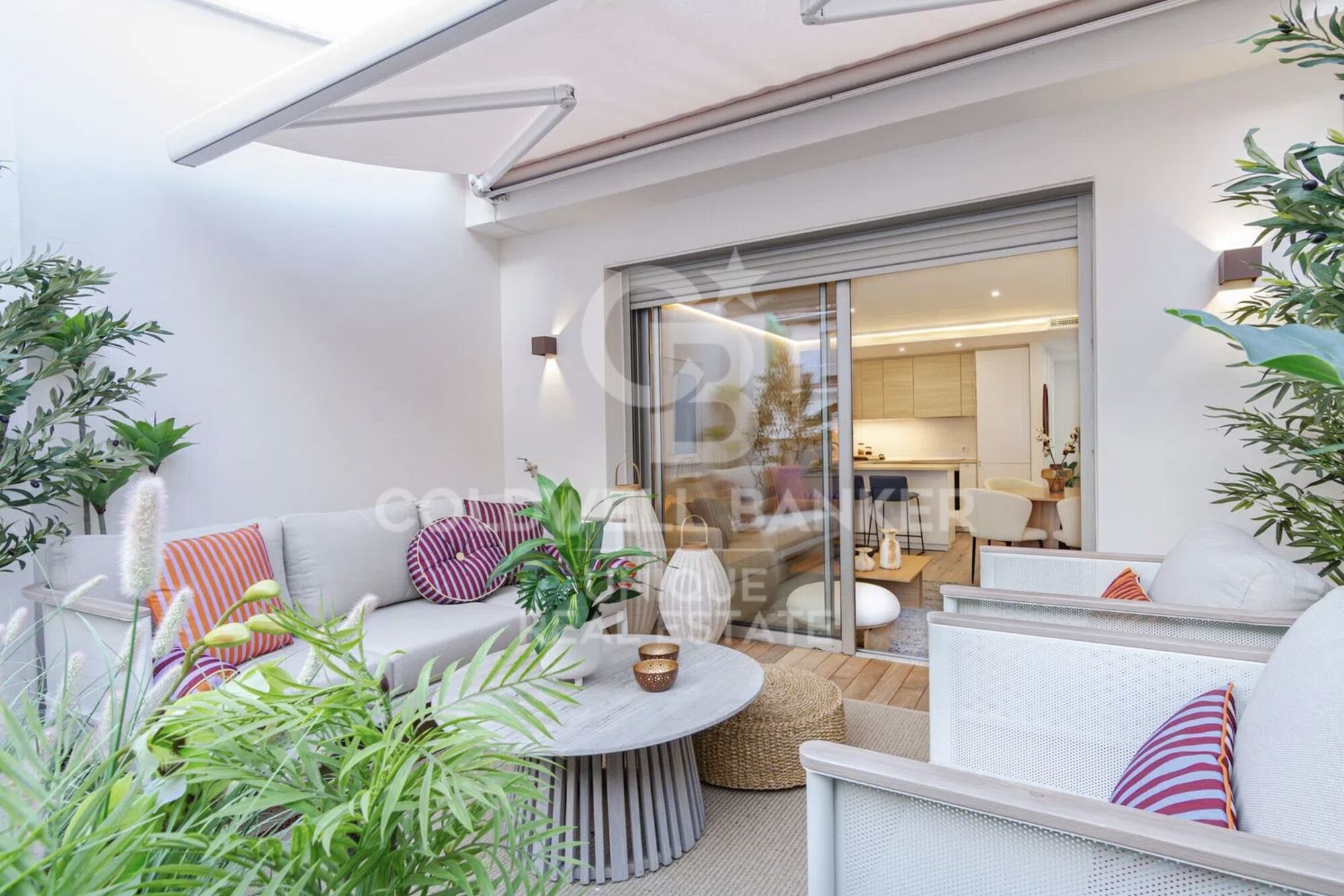 Penthouse rénové avec terrasse à Malasaña, Madrid