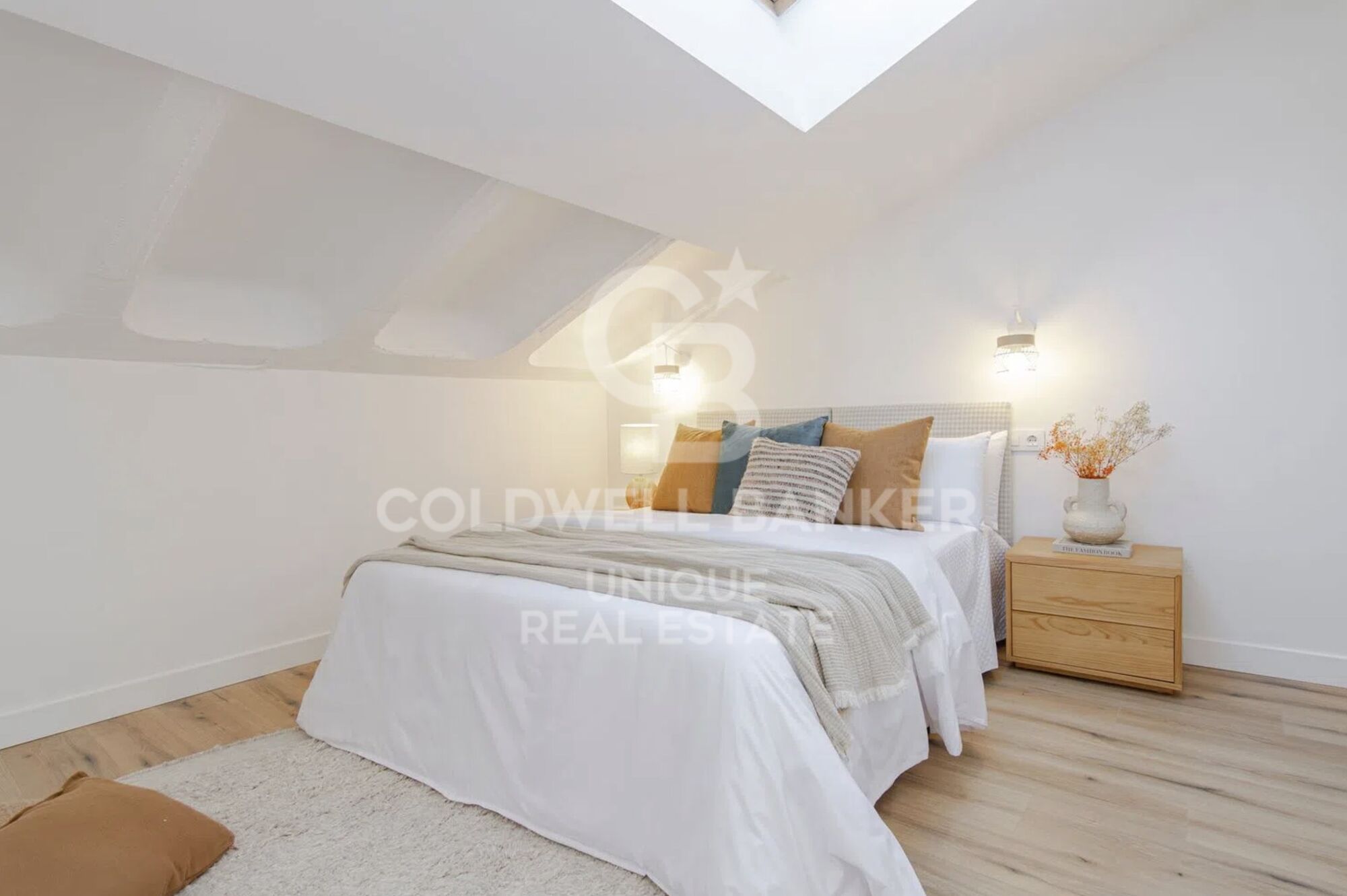 Renoviertes Penthouse mit Terrasse in Malasaña, Madrid