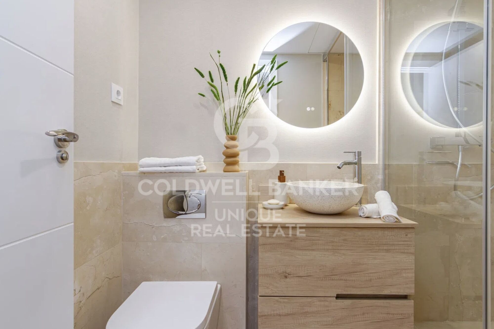 Renoviertes Penthouse mit Terrasse in Malasaña, Madrid