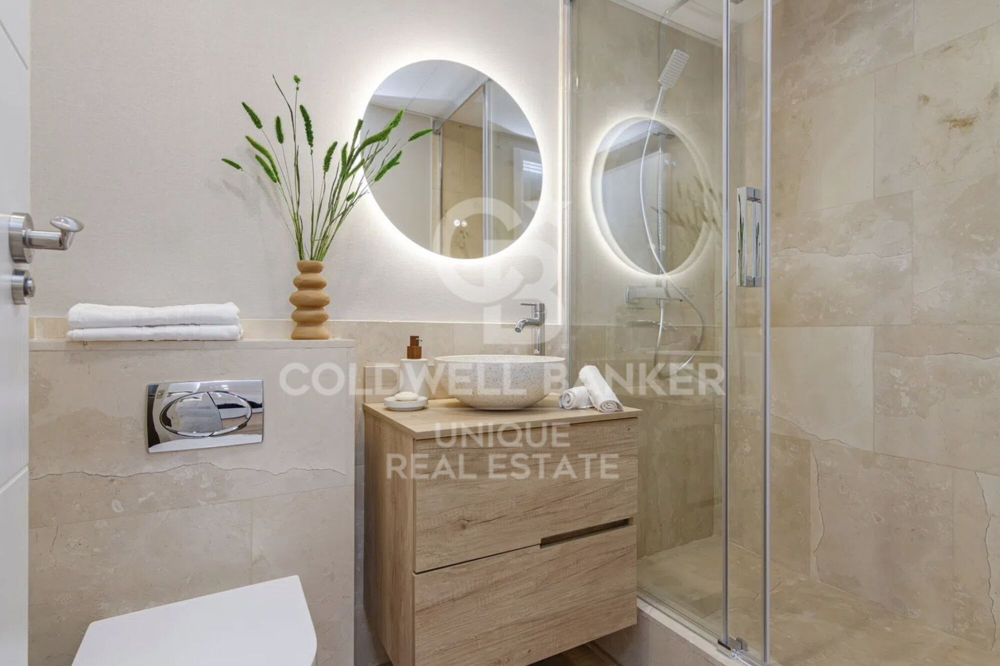 Renoviertes Penthouse mit Terrasse in Malasaña, Madrid
