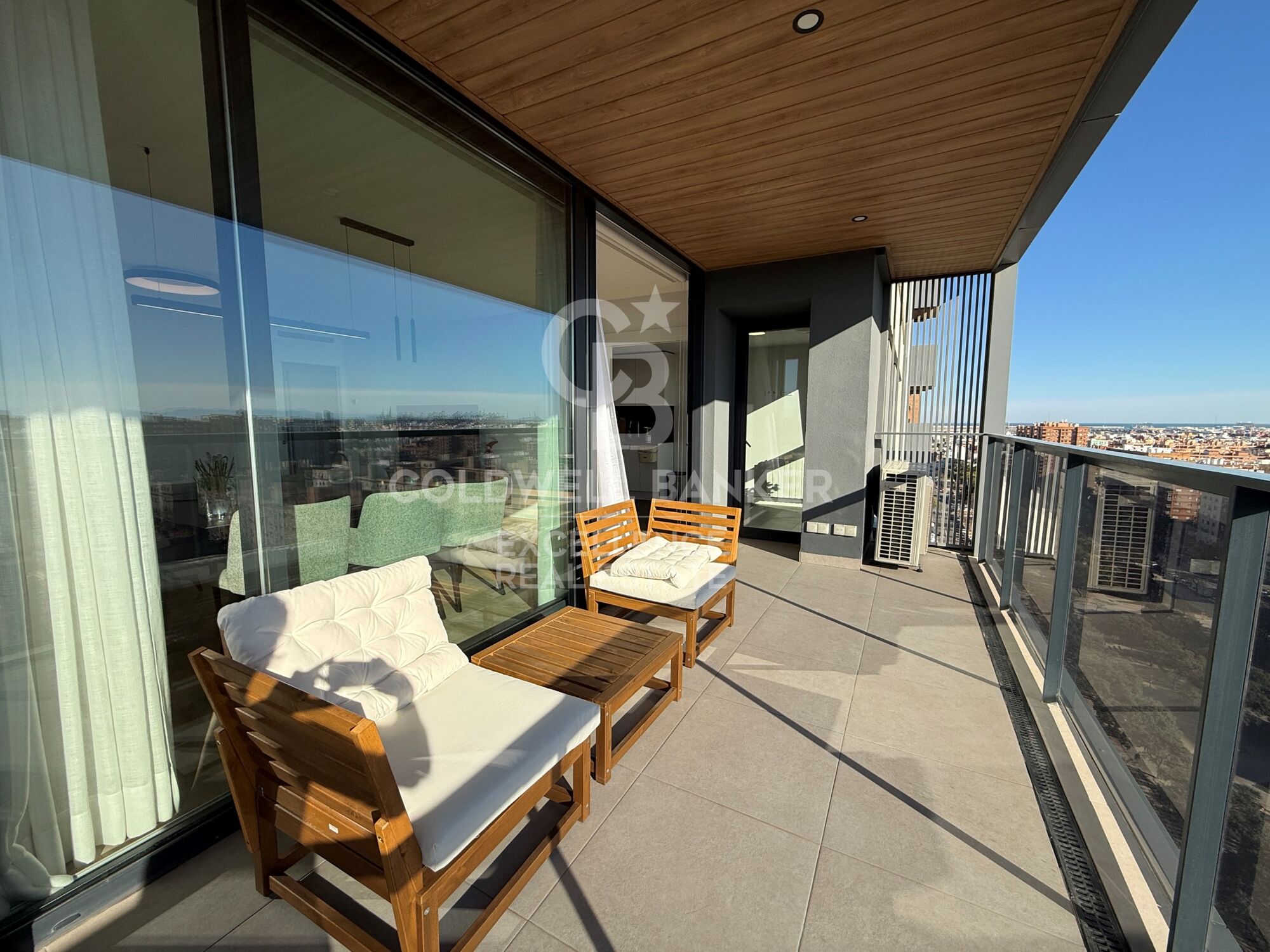 Prächtige, erst kürzlich erbaute Wohnung mit Panoramablick auf die Avenida Blasco Ibáñez