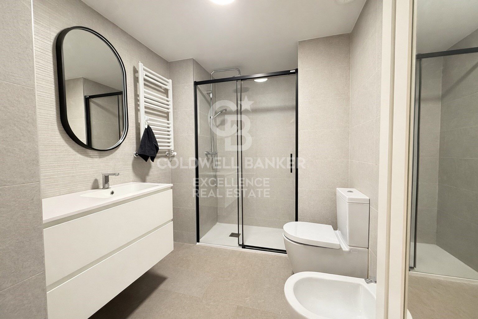 Prächtige, erst kürzlich erbaute Wohnung mit Panoramablick auf die Avenida Blasco Ibáñez