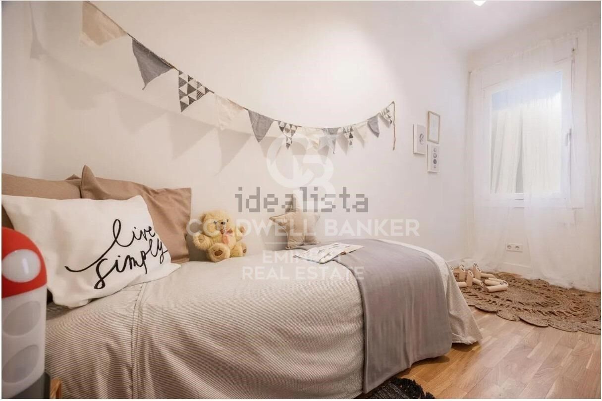 Flat 3 Bedrooms Sale Barcelona