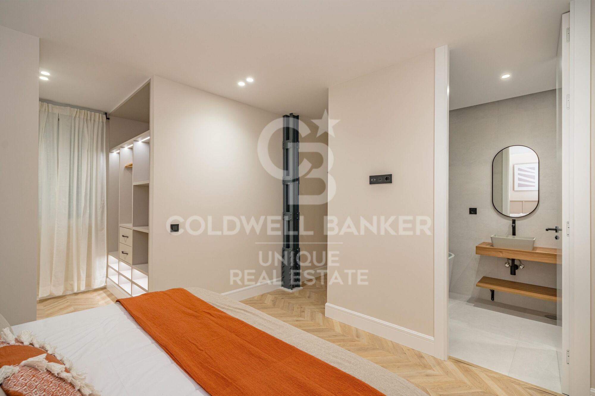 Renovierte Außenwohnung in Chamberí, Madrid