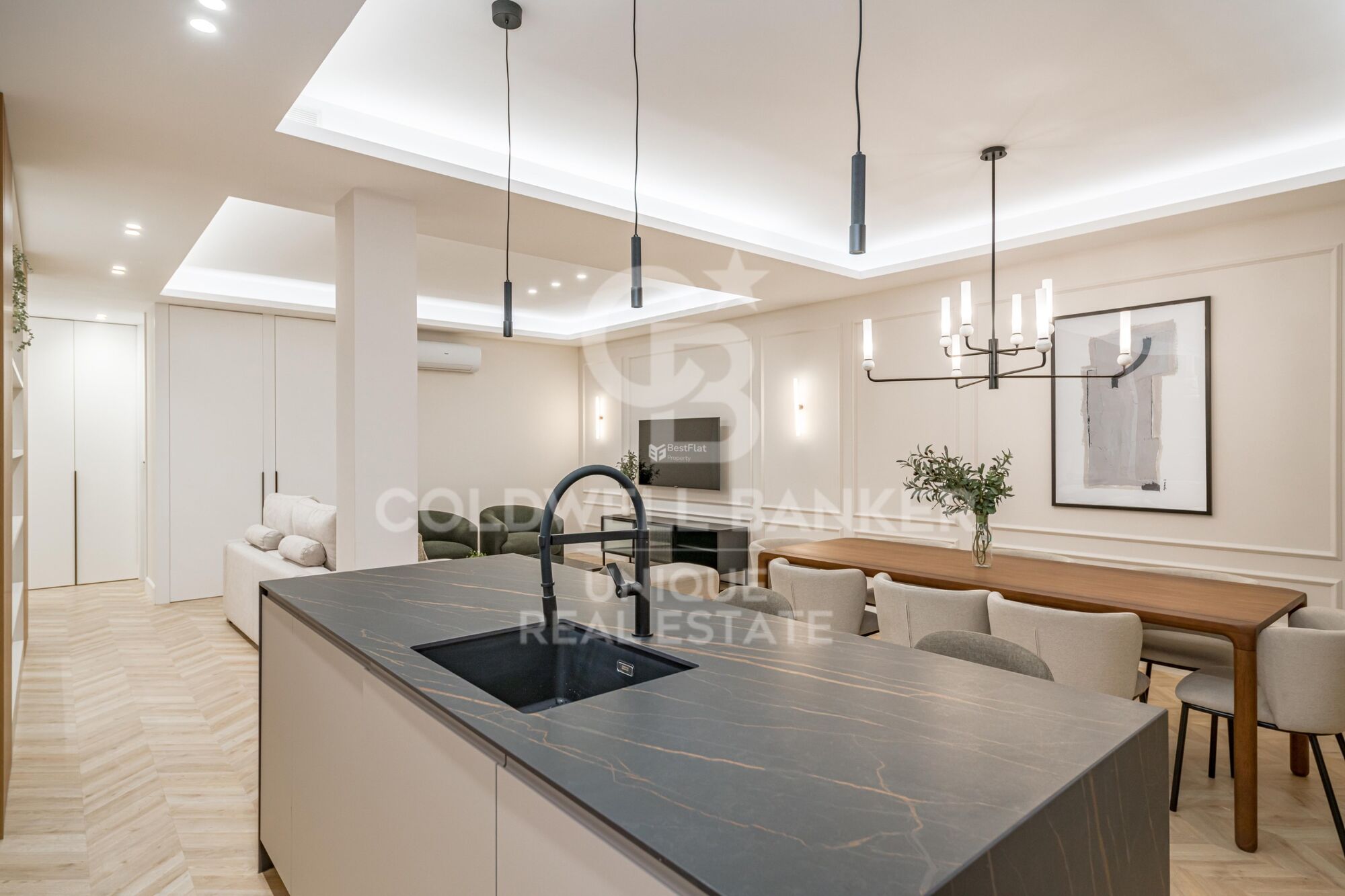 Renovierte Außenwohnung in Chamberí, Madrid
