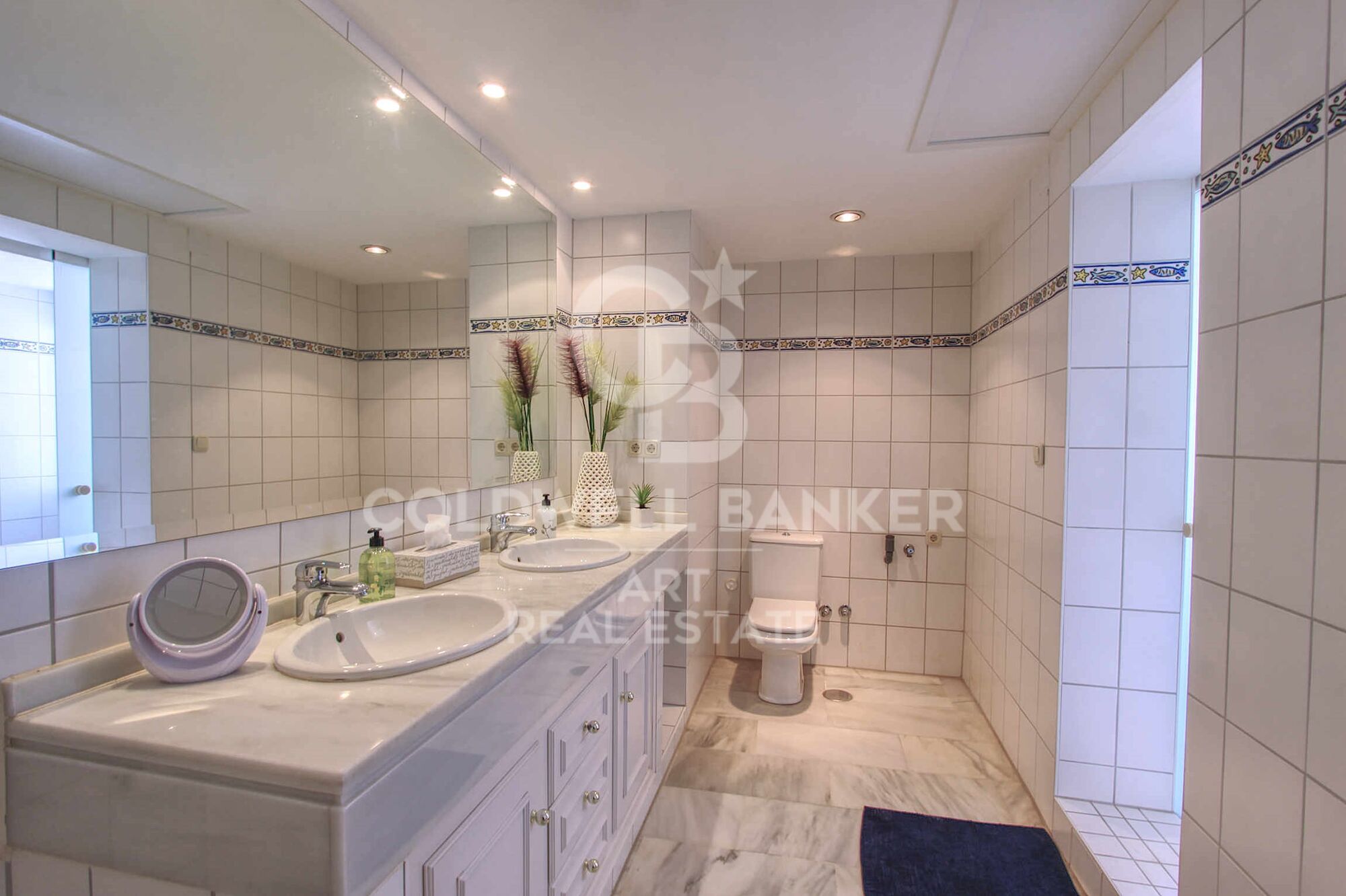 Traumlage in Golden Beach, Elviria - Atemberaubender 360° Blick auf Meer und Berge