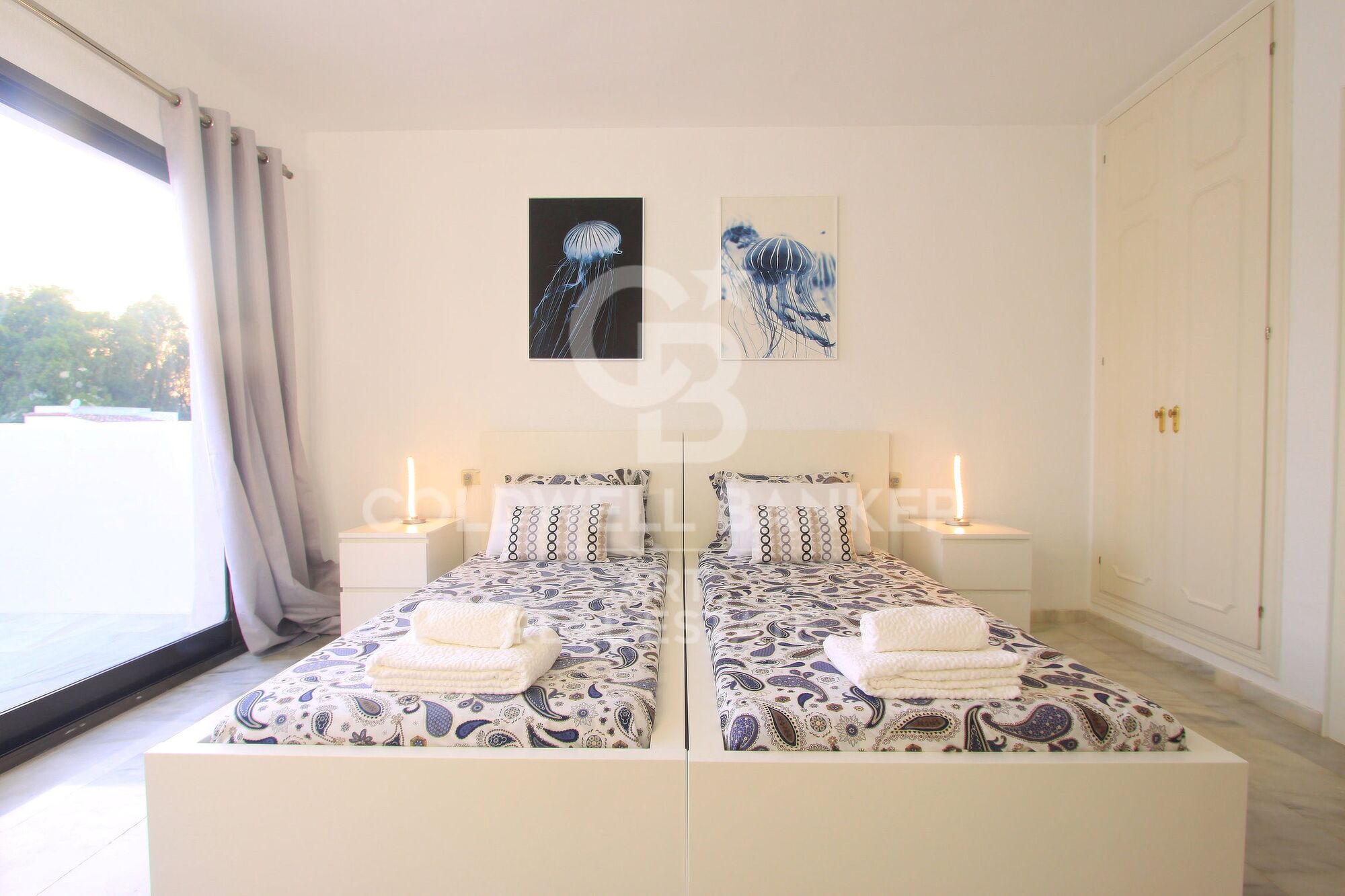 Traumlage in Golden Beach, Elviria - Atemberaubender 360° Blick auf Meer und Berge