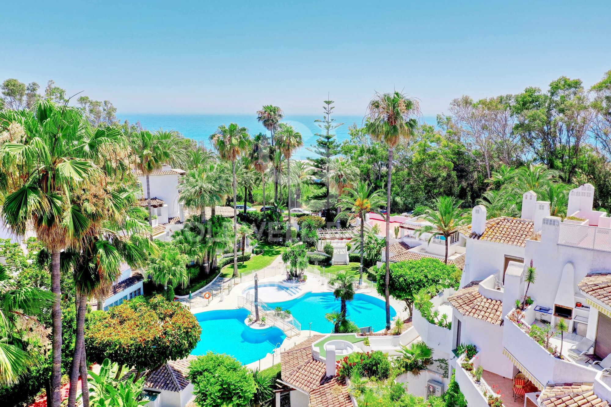 Traumlage in Golden Beach, Elviria - Atemberaubender 360° Blick auf Meer und Berge
