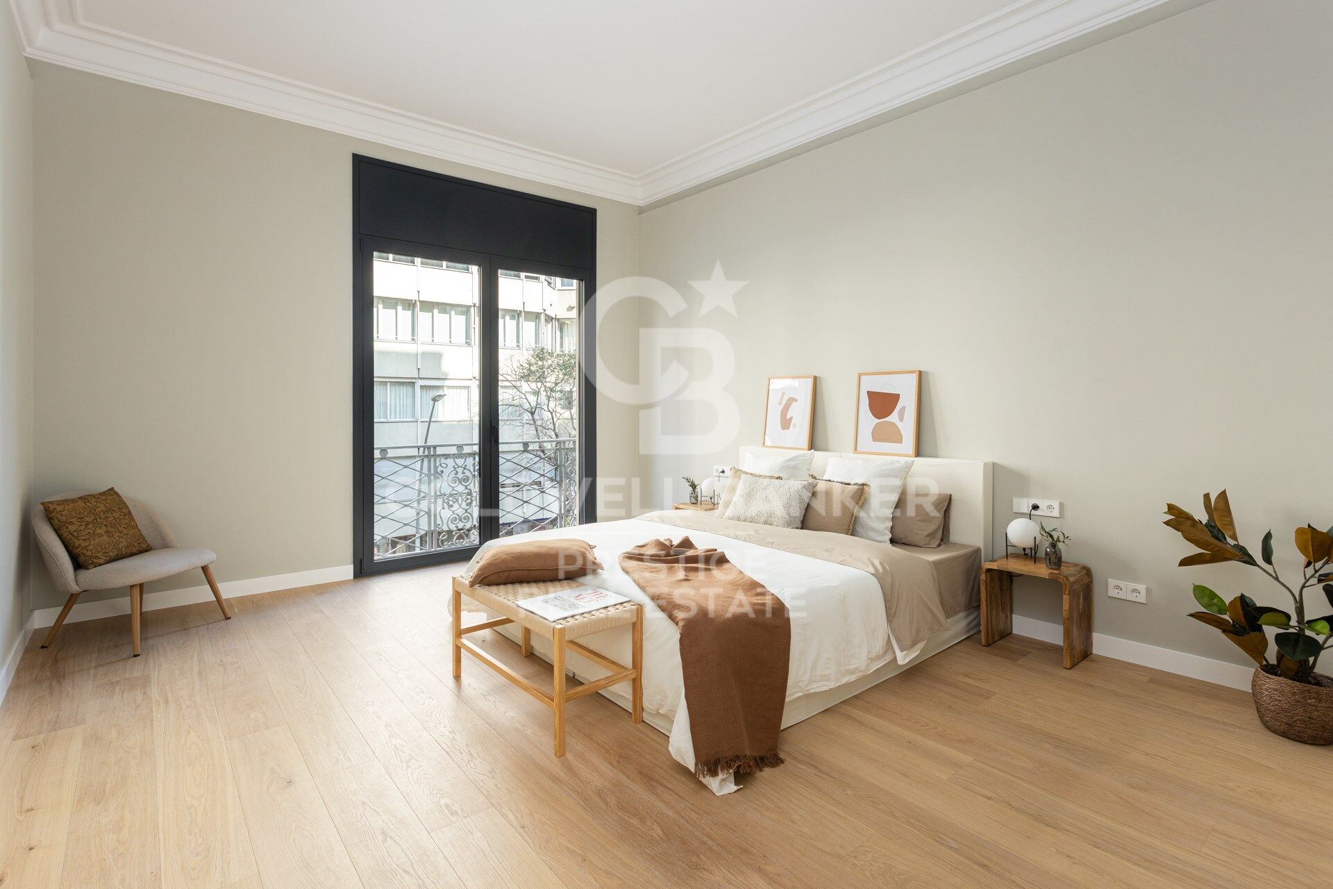 Brand new flat for sale in Calle Muntaner