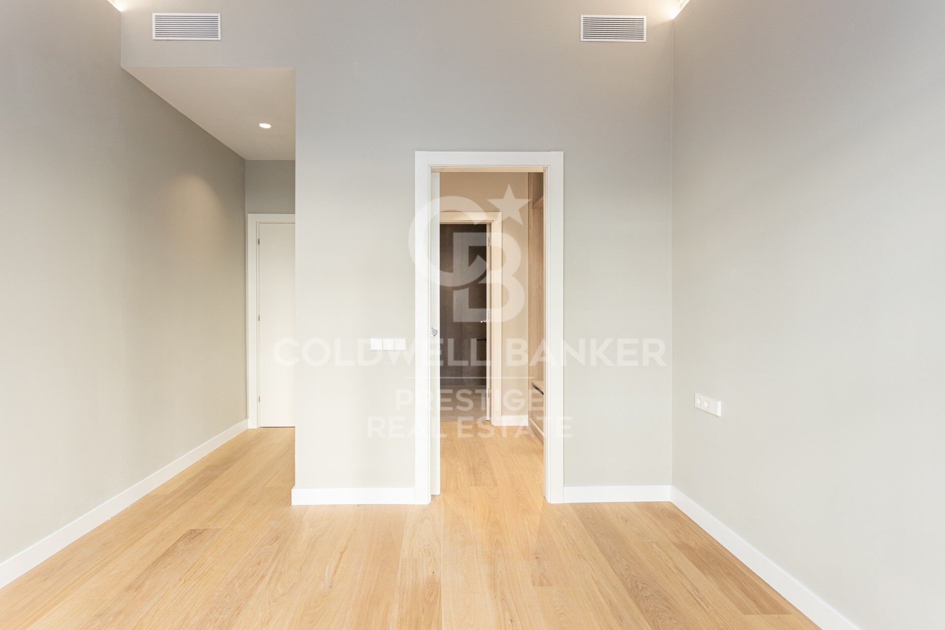 Piso a estrenar en venta en Calle Muntaner