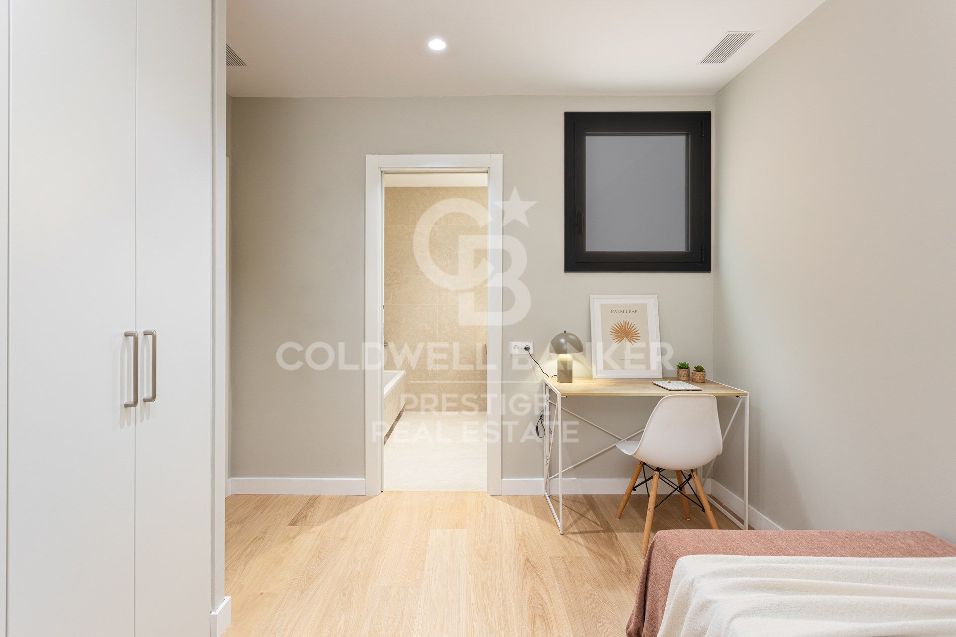 Brand new flat for sale in Calle Muntaner