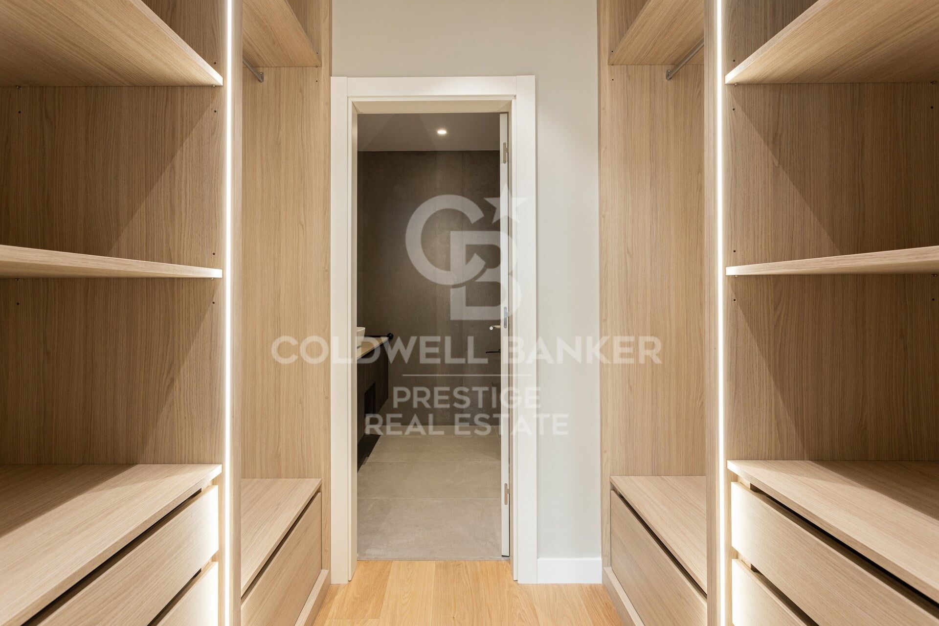 Brand new flat for sale in Calle Muntaner