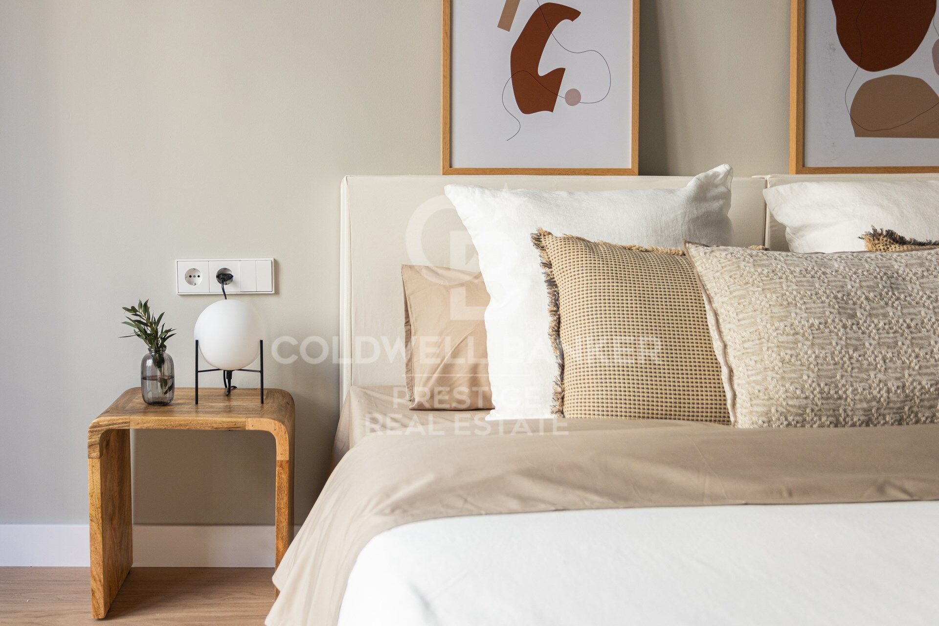 Appartement rénové, tout neuf, situé rue Muntaner