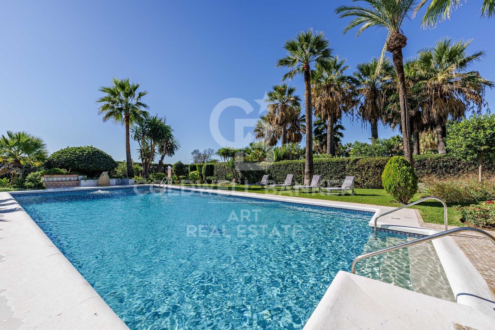 Superbe Villa Indépendante en Bord de Mer sur la Nouvelle Milla de Oro